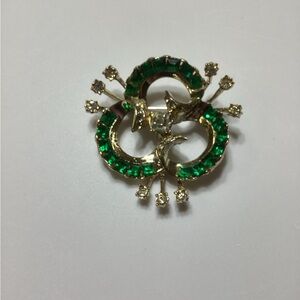 Elegant Gold Tone and Green Rhinestone Brooch